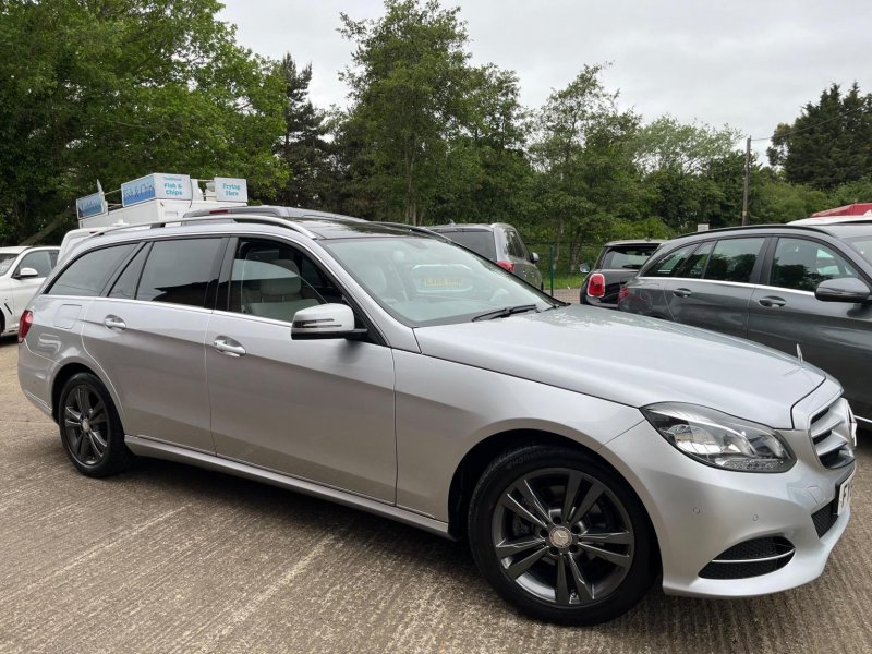 MERCEDES-BENZ E CLASS 2.1 E220 BlueTEC SE G-Tronic+ Euro 6 (s/s) 5dr (2014/64)