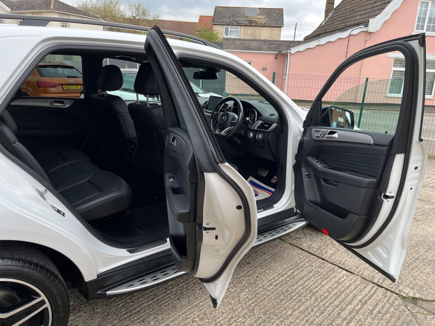 Used MERCEDES-BENZ GLE CLASS 2018 White in Manningtree, Essex 