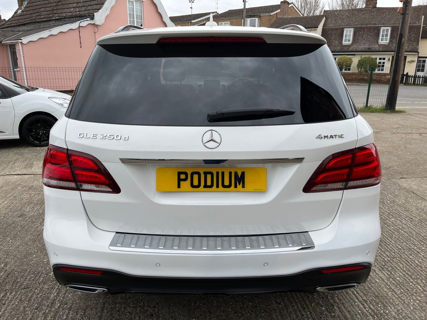 Used MERCEDES-BENZ GLE CLASS 2018 White in Manningtree, Essex 