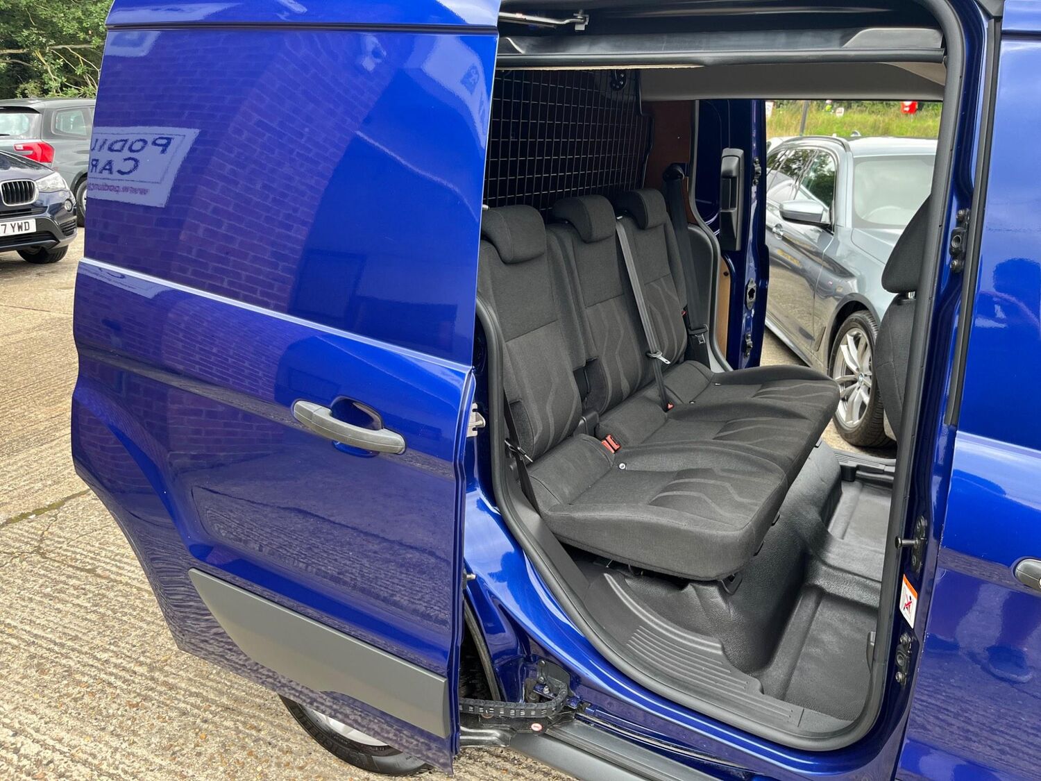 Ford van dealers sales essex